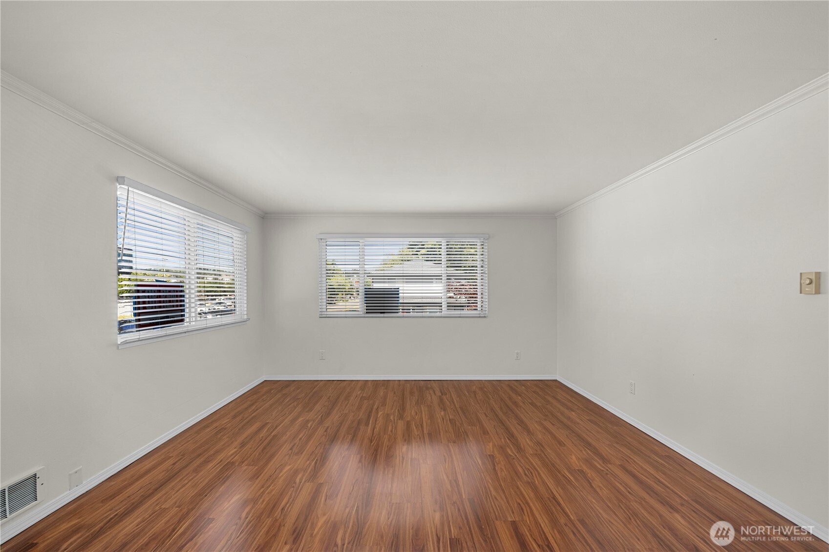 809 North 6th Street Renton, WA 98057 - Photo 12 of 40