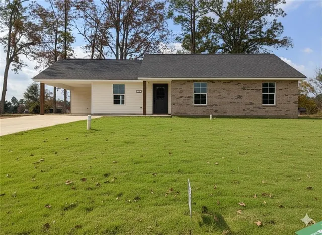 $235,000 | 112 Hidden Oaks Court, Natchitoches, LA 71457