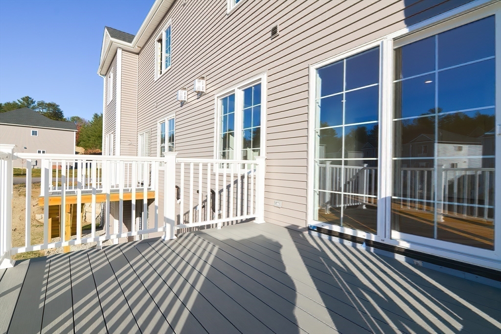 76 Pouts Lane, Unit 76 Uxbridge, MA 01569 - Photo 4 of 34