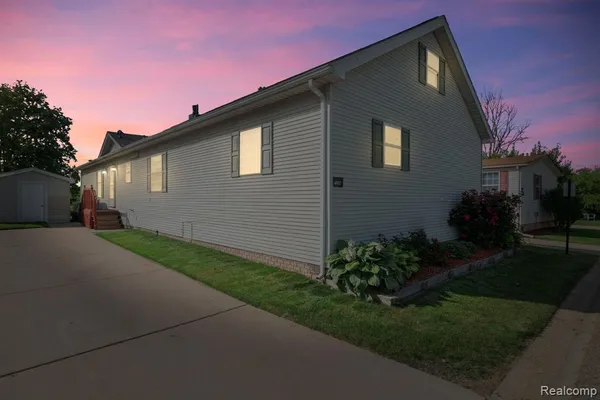$122,900 | 4957 Venice Circle, Northville, MI 48167