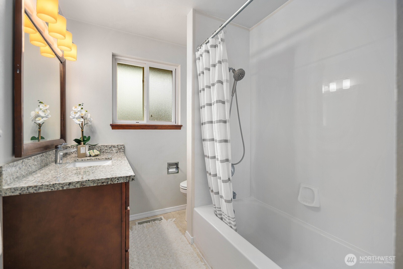 617 Southwest 299th Street Federal Way, WA 98023 - Photo 12 of 32 Gallery Image 12