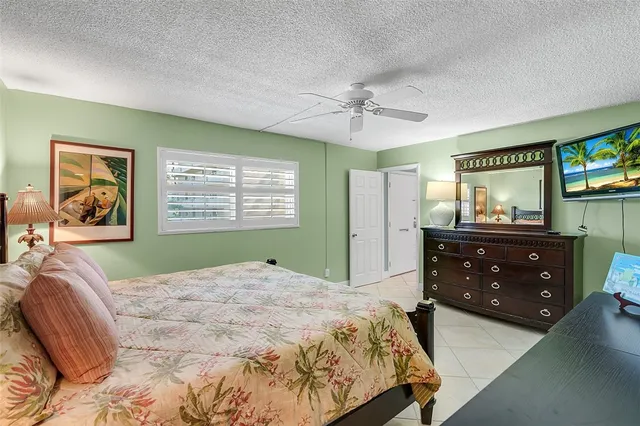 $405,000 | 1536 Ocean Drive, Unit 201B, Vero Beach, FL 32963