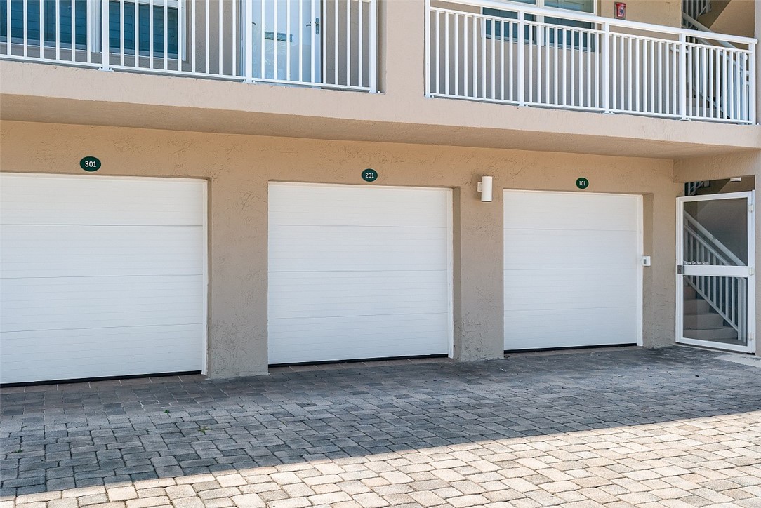 1536 Ocean Drive, Unit 201B Vero Beach, FL 32963 - Photo 24 of 35