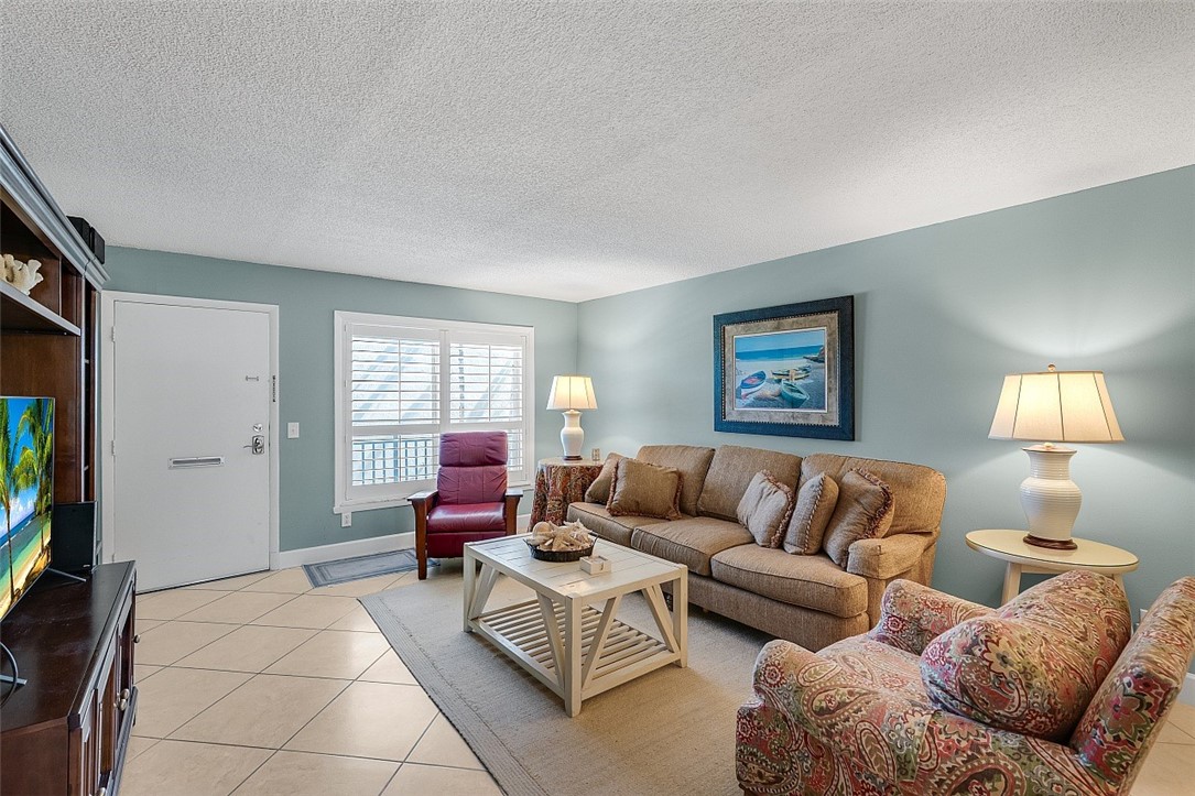 1536 Ocean Drive, Unit 201B Vero Beach, FL 32963 - Photo 7 of 35