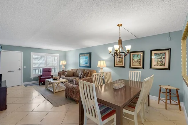 $405,000 | 1536 Ocean Drive, Unit 201B, Vero Beach, FL 32963