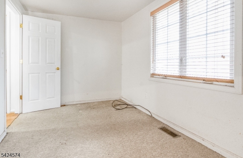 23 Old Woodland Trail Oak Ridge, NJ 07438 - Photo 15 of 21