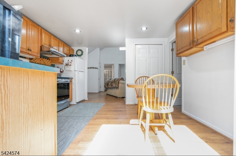 23 Old Woodland Trail Oak Ridge, NJ 07438 - Photo 16 of 21