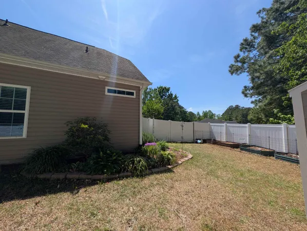 $2,300 | 244 Belclare Way, Longs, SC 29568