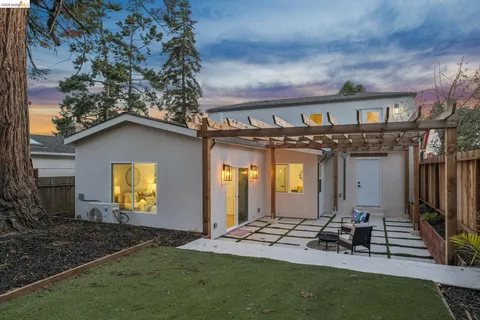 $1,899,000 | 415 Berkeley Park Boulevard, Kensington, CA 94706