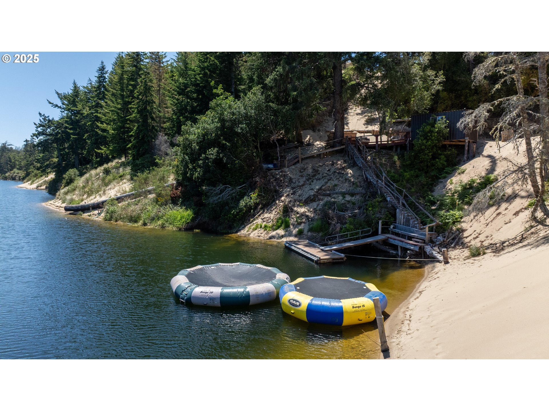 70298 Highway 101 North Bend, OR 97459 - Photo 18 of 45