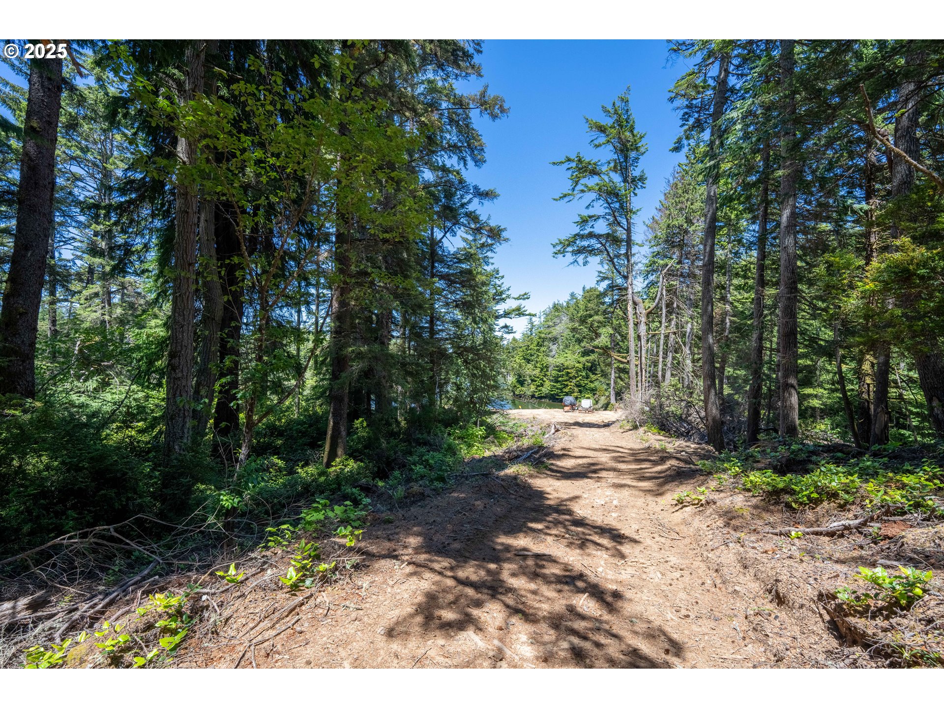 70298 Highway 101 North Bend, OR 97459 - Photo 40 of 45