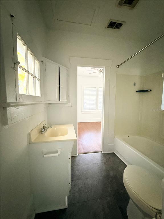 308 North Page Deland, FL 32720 - Photo 7 of 18