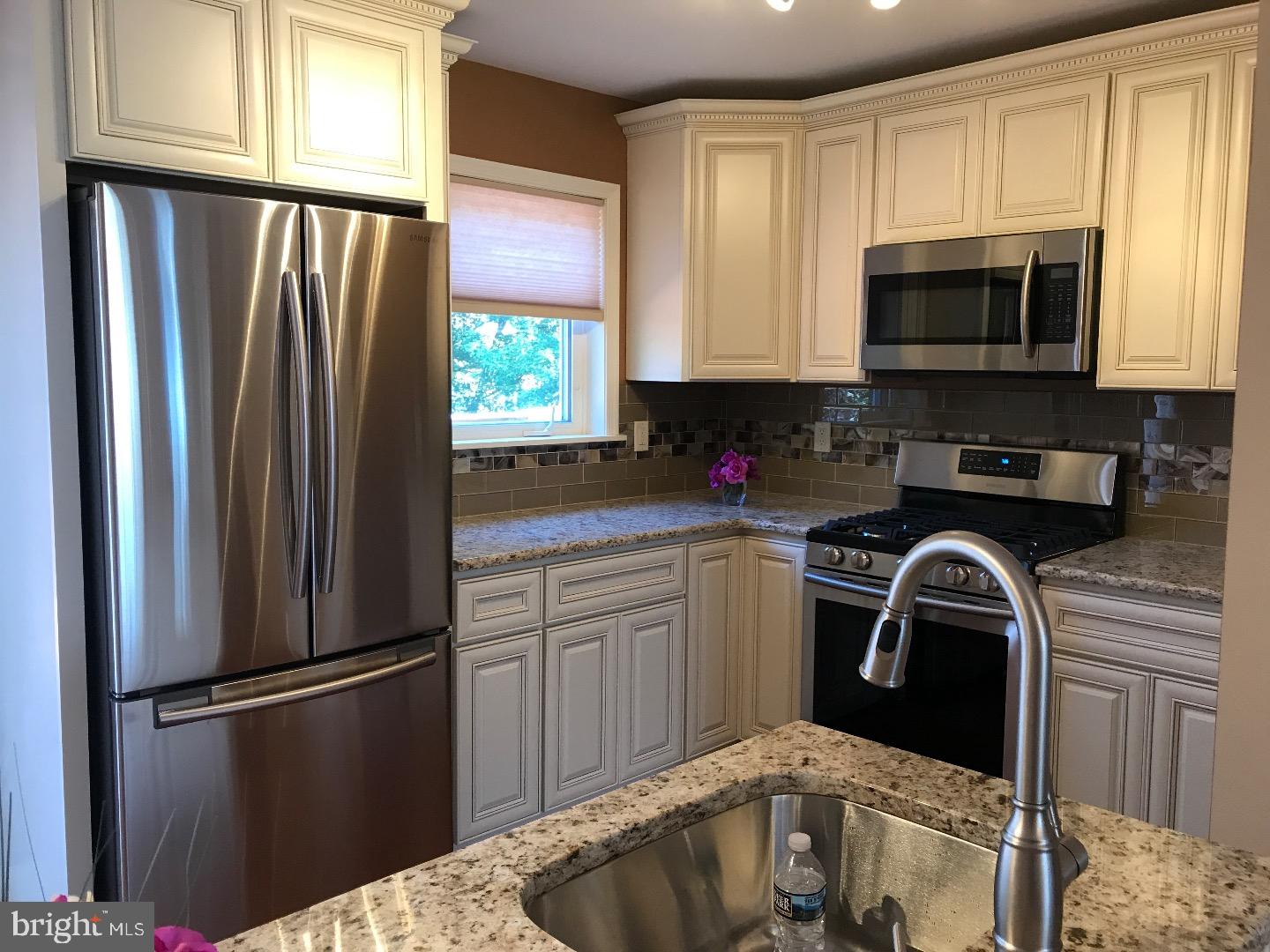 3709 Bellaire Road Philadelphia, PA 19154 - Photo 2 of 21 Kitchen