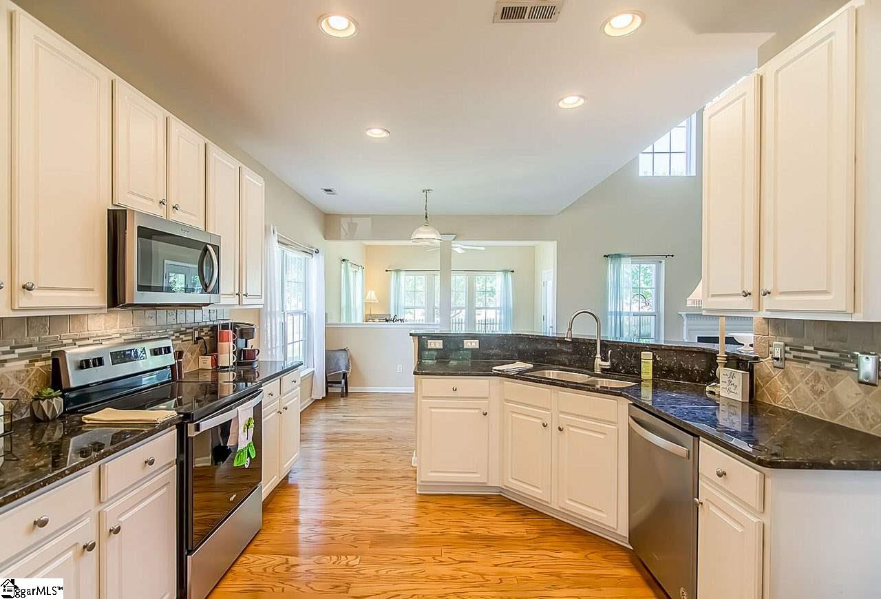 1 Friendsplot Cove Mauldin, SC 29662 - Photo 8 of 35 Gallery Image 8