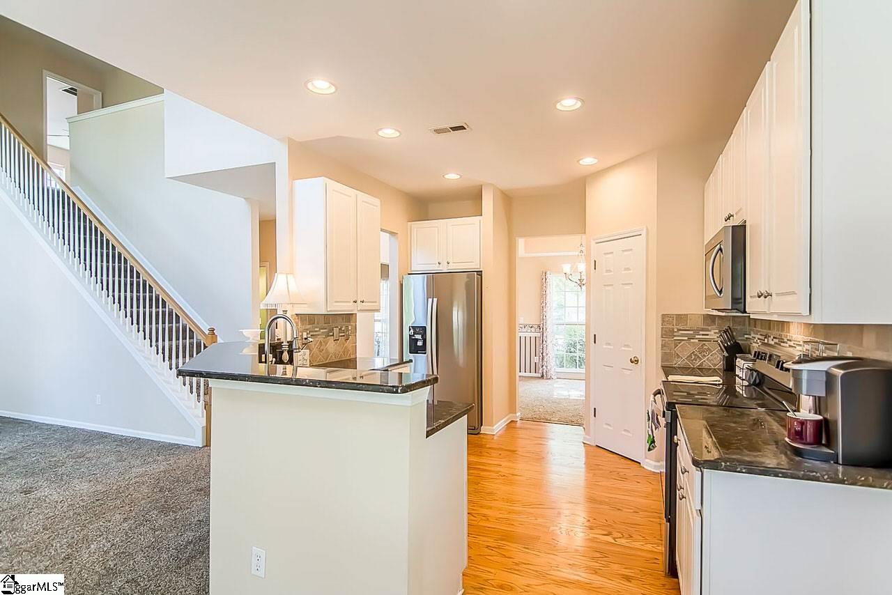 1 Friendsplot Cove Mauldin, SC 29662 - Photo 9 of 35 Gallery Image 9