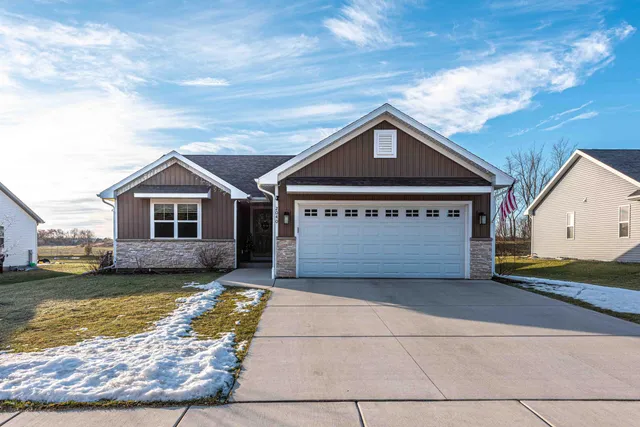 $399,999 | 2040 90th Street, Sturtevant, WI 53177