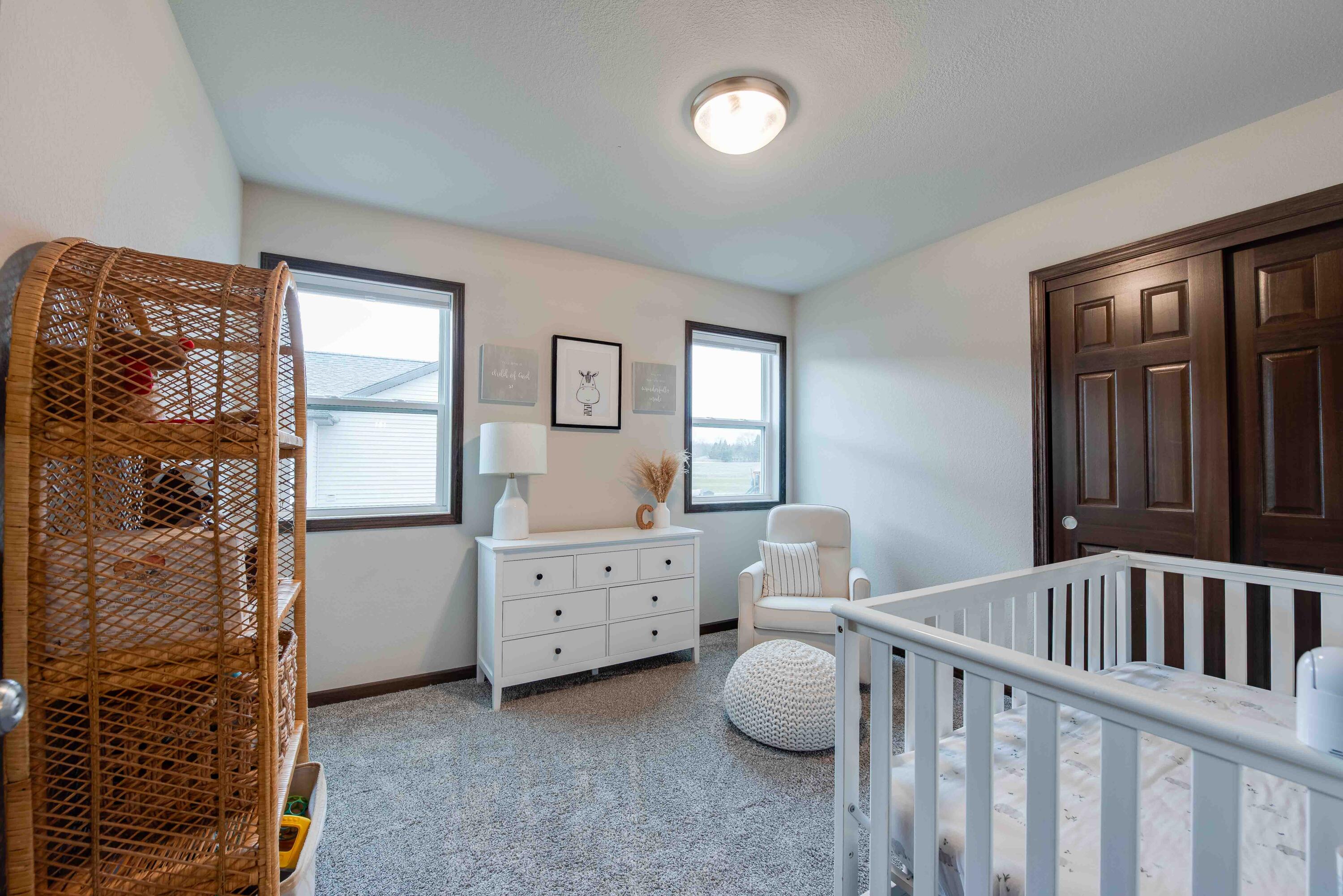 2040 90th Street Sturtevant, WI 53177 - Photo 22 of 35 DSC_1012