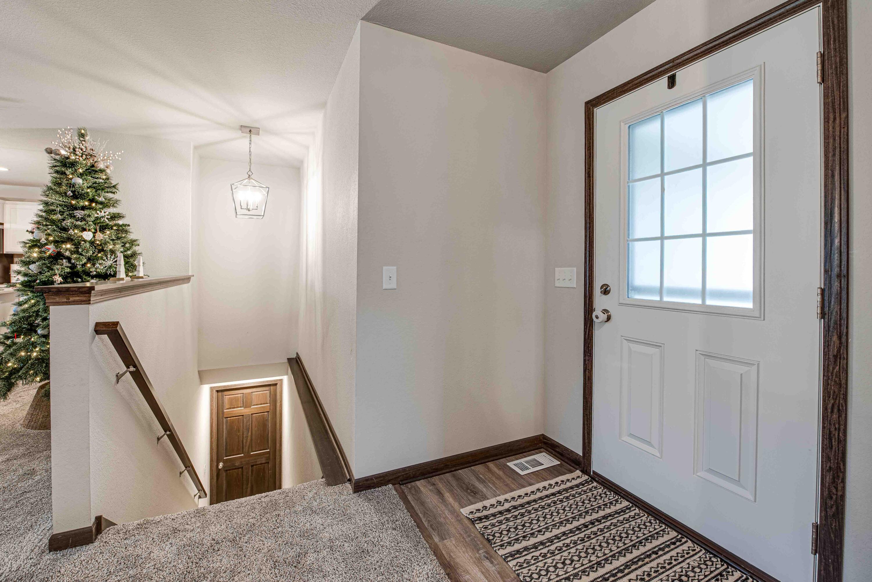 2040 90th Street Sturtevant, WI 53177 - Photo 27 of 35 DSC_1032