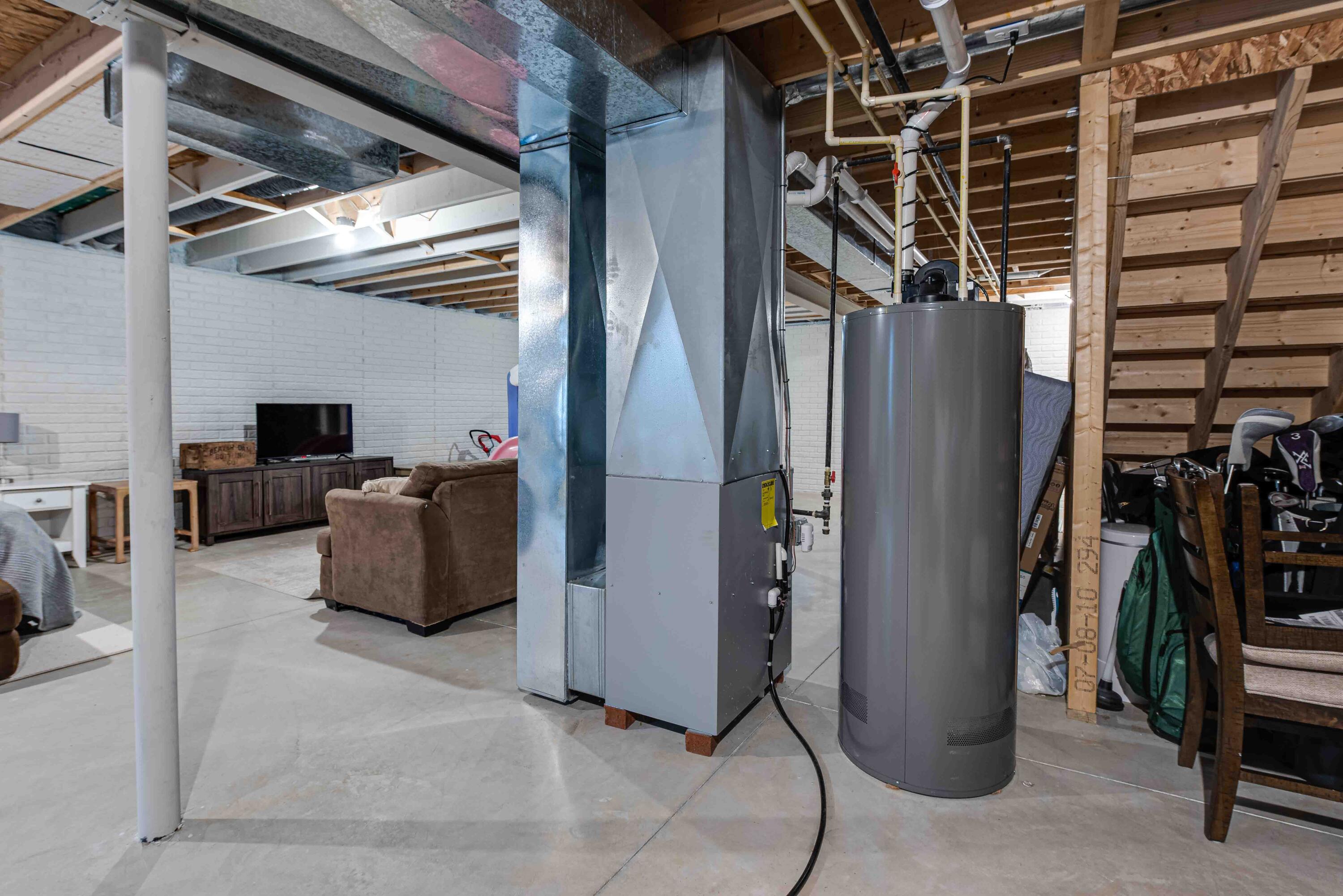 2040 90th Street Sturtevant, WI 53177 - Photo 29 of 35 DSC_1042