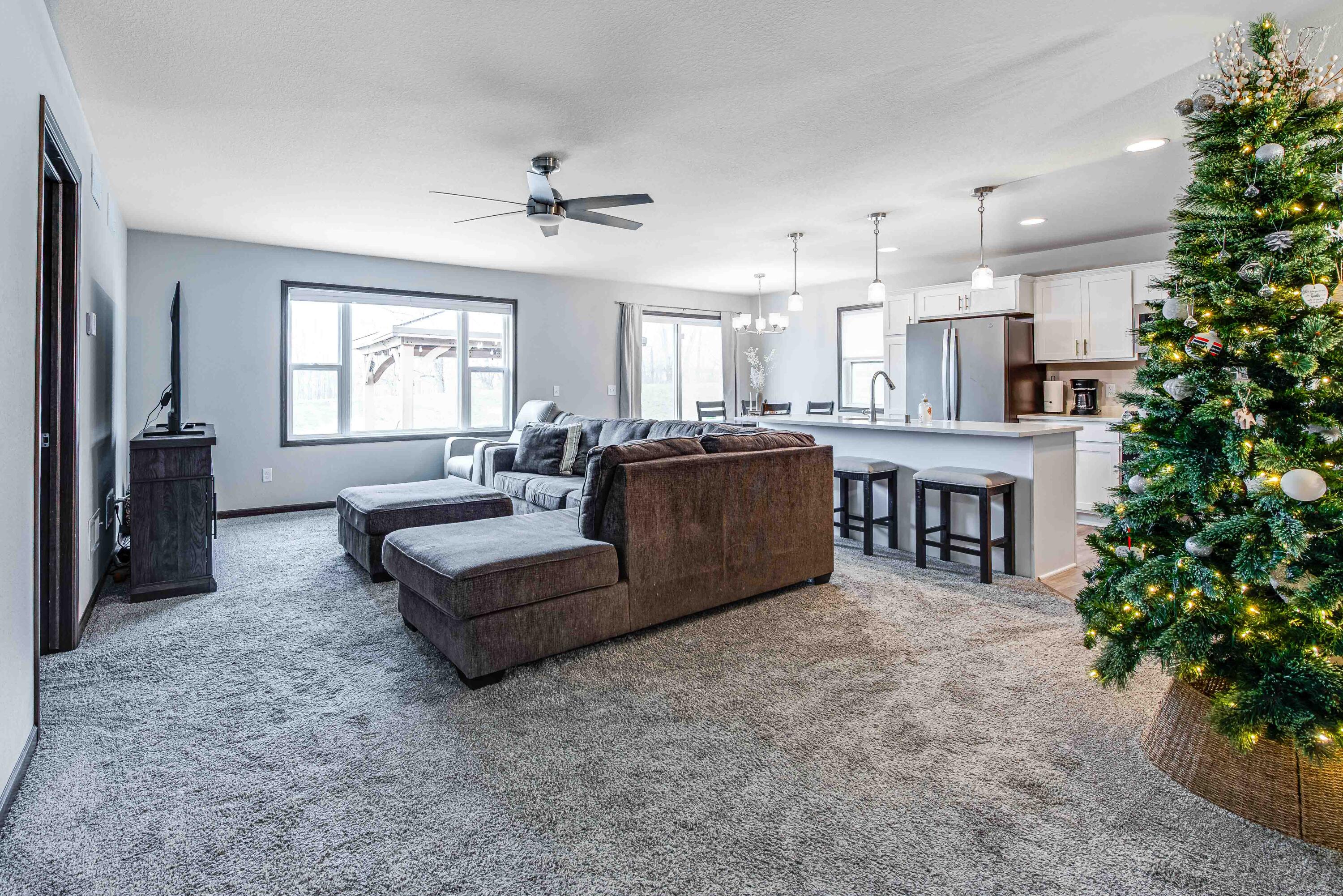 2040 90th Street Sturtevant, WI 53177 - Photo 10 of 35 DSC_0922