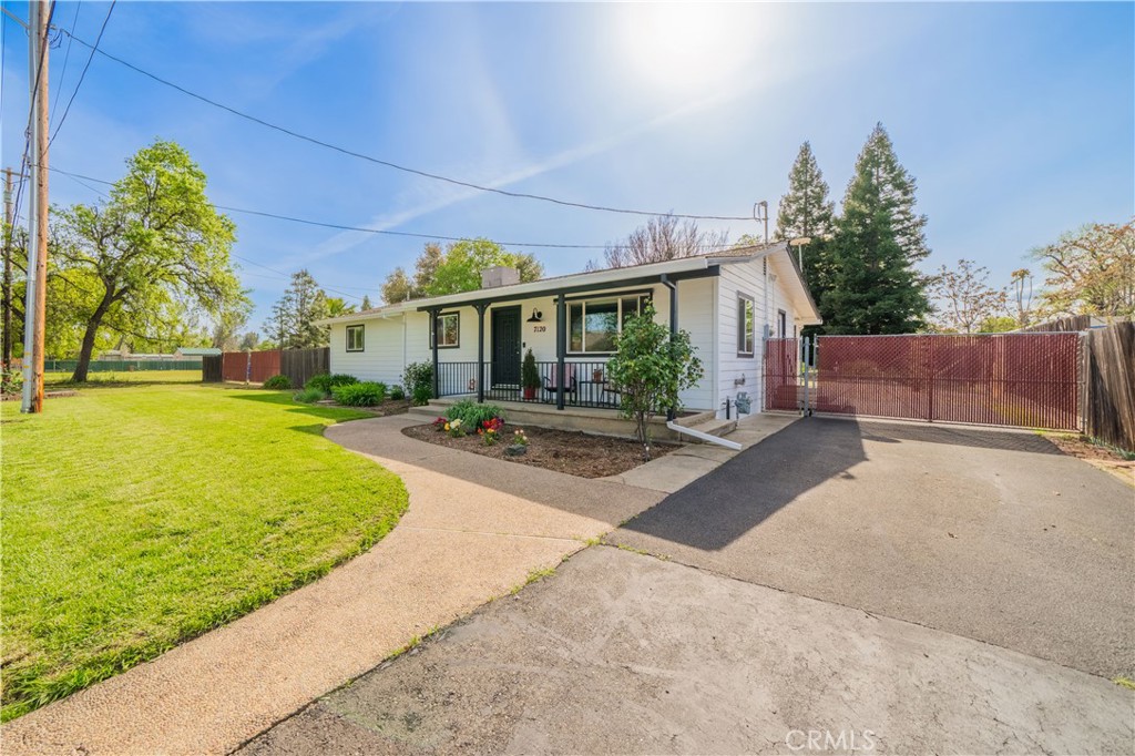 7120 Pit Road Redding, CA 96001 - Photo 3 of 39