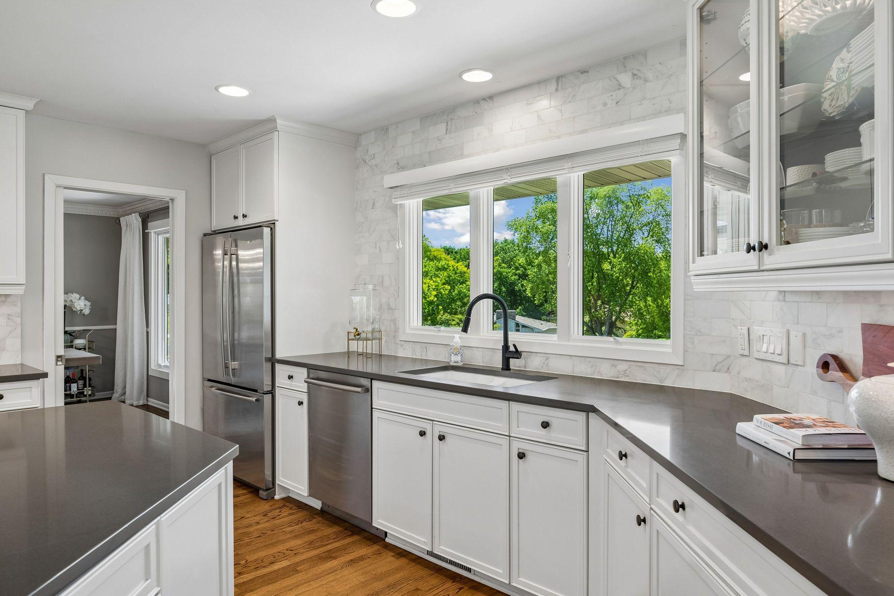 6641 Parkwood Road Edina, MN 55436 - Photo 37 of 86