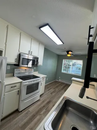 $2,150 | 511 Lighthouse Drive, Vallejo, CA 94590