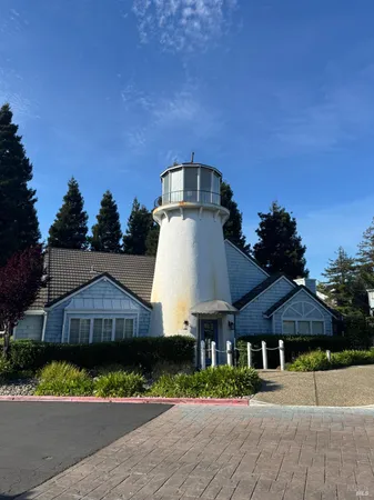 $2,150 | 511 Lighthouse Drive, Vallejo, CA 94590