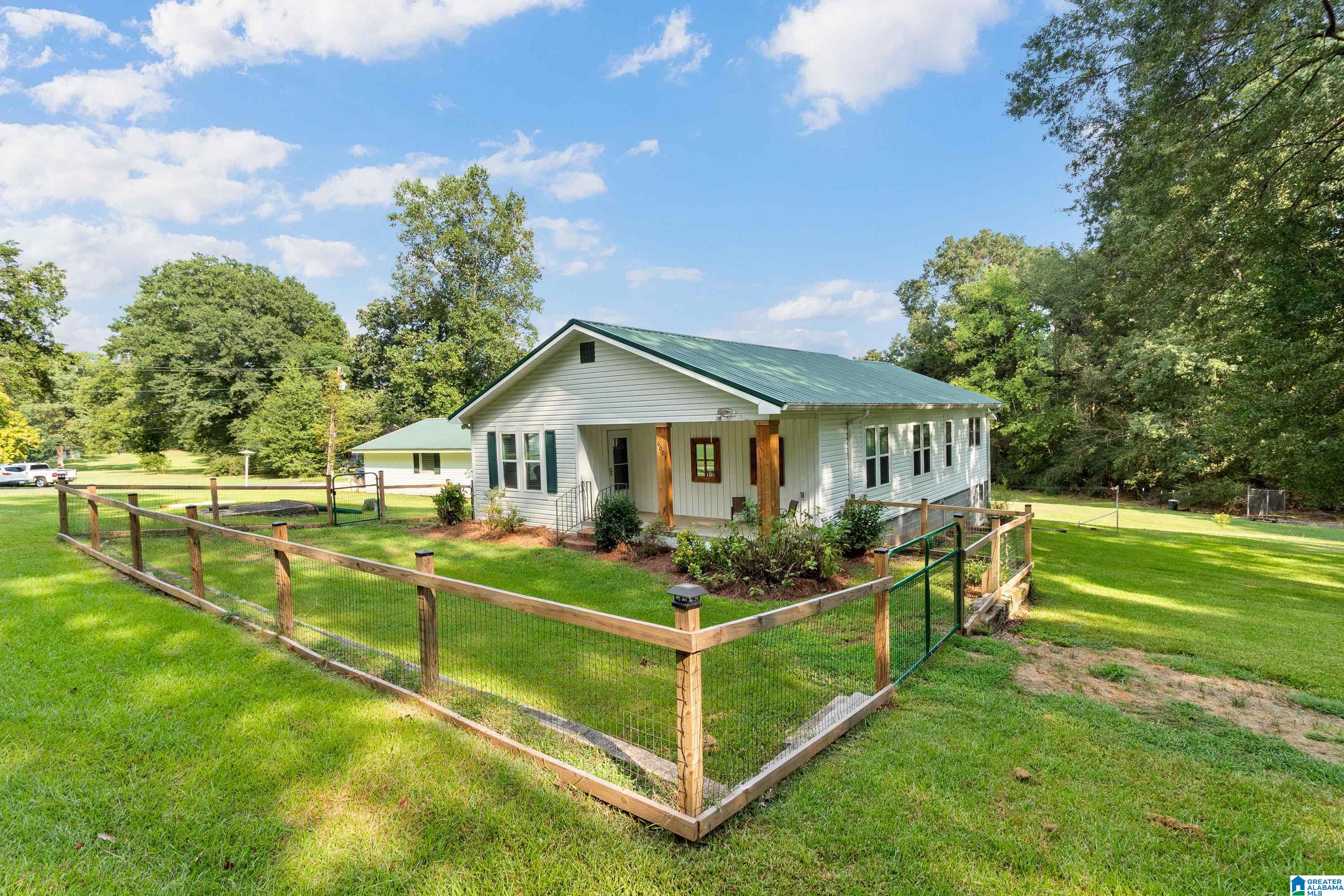 6003 Dickey Springs Road Bessemer, AL 35022 - Photo 4 of 31
