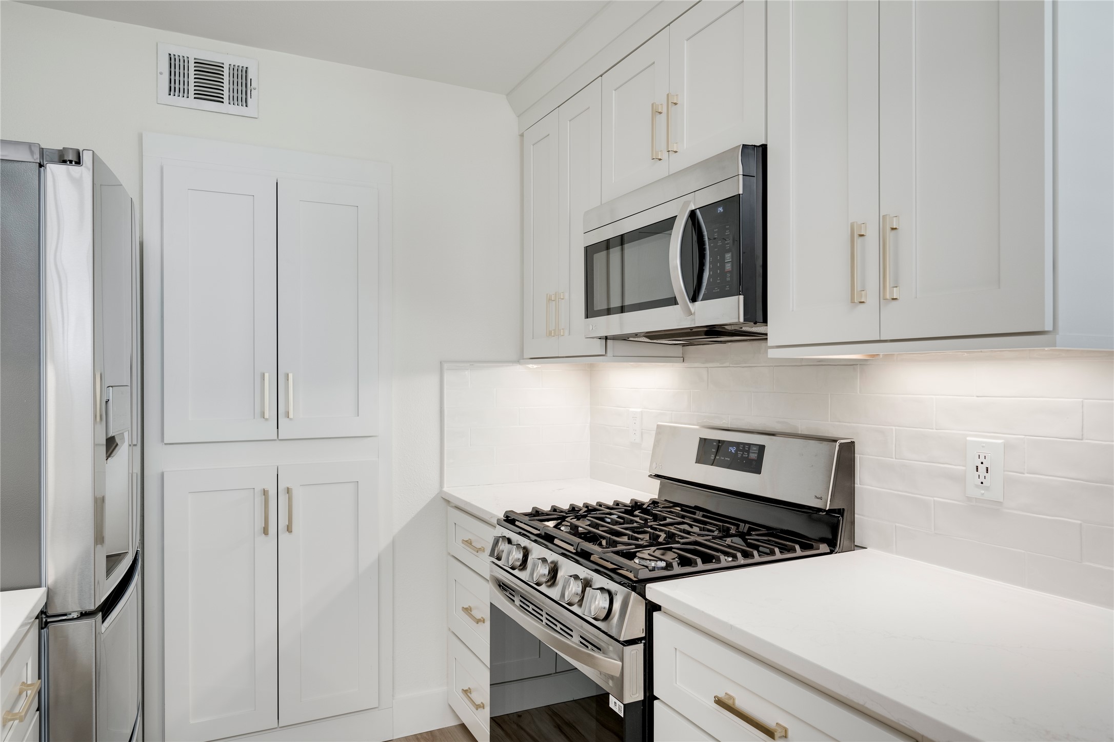 505 West 7th Street, Unit 102 Austin, TX 78701 - Photo 8 of 30