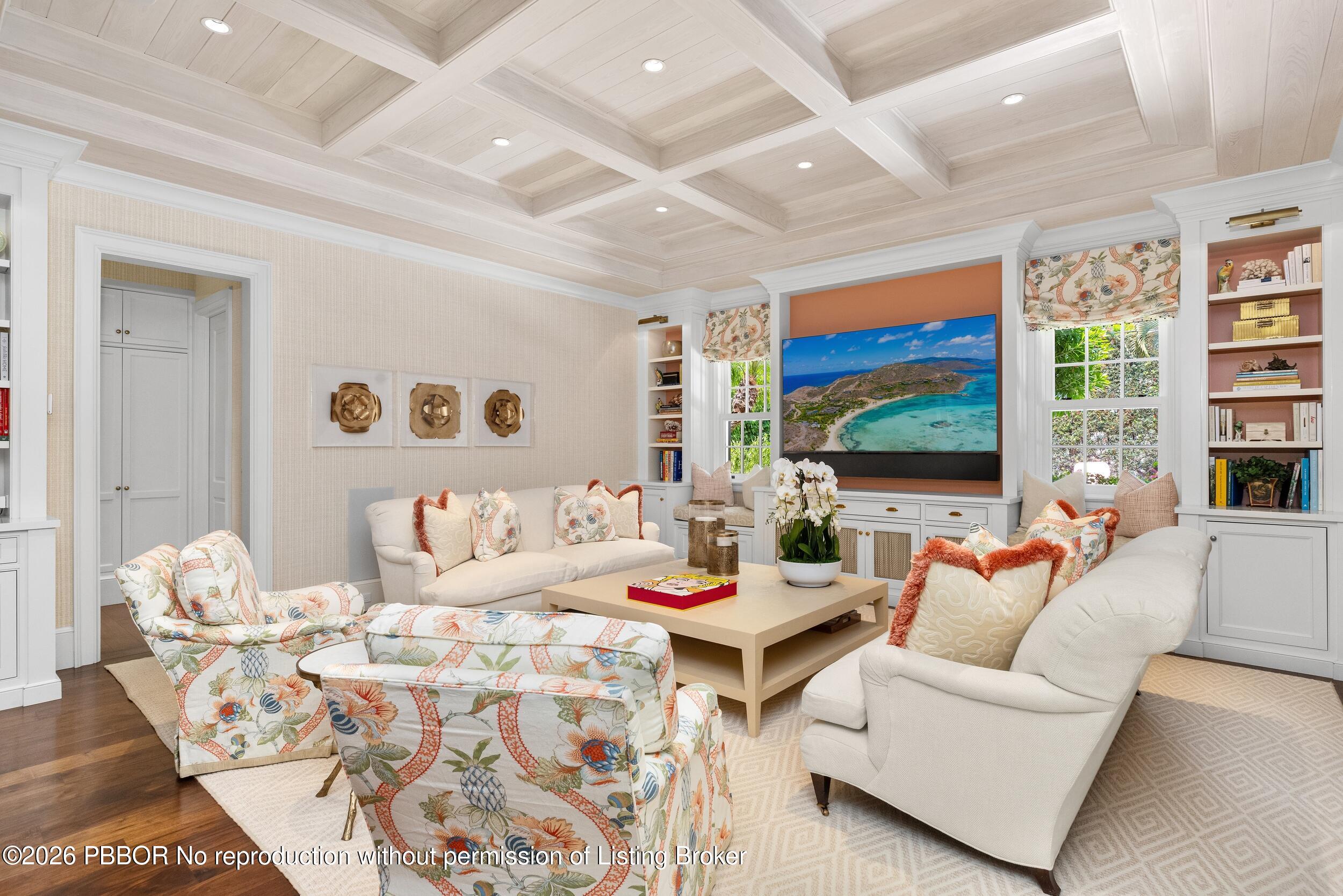 255 Wells Road Palm Beach, FL 33480 - Photo 19 of 48 Family Room