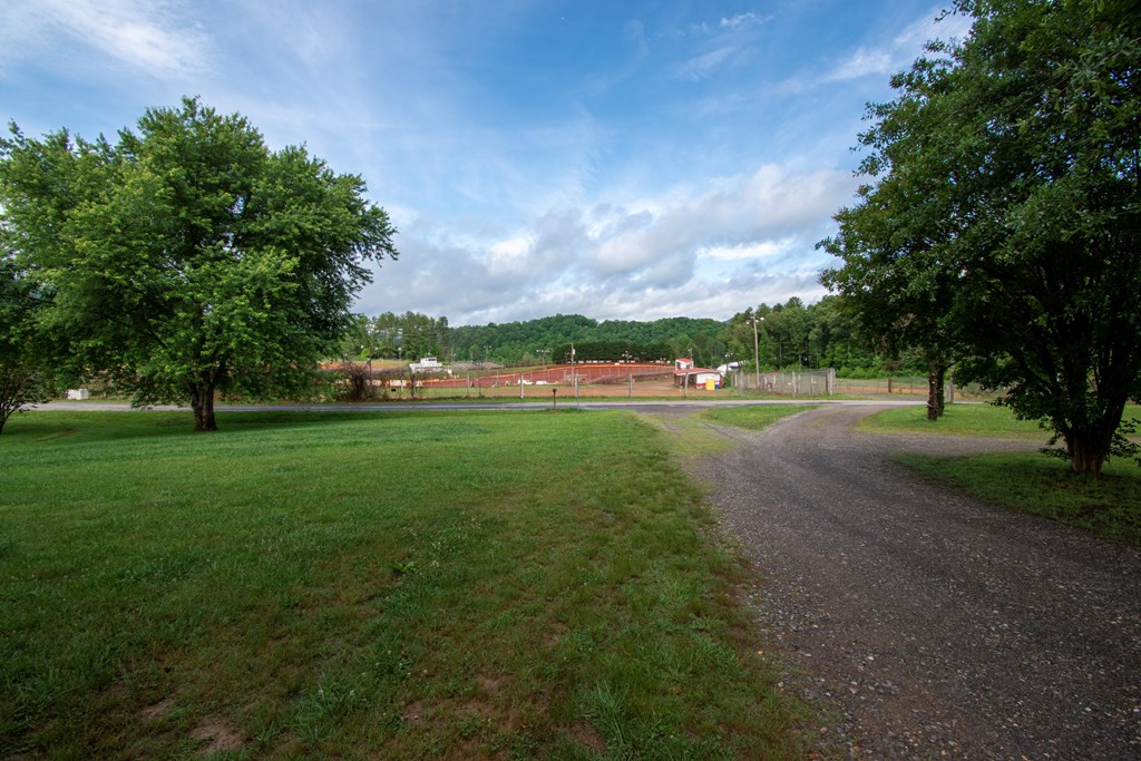 434 Creamery Road Brasstown, NC 28902 - Photo 3 of 29