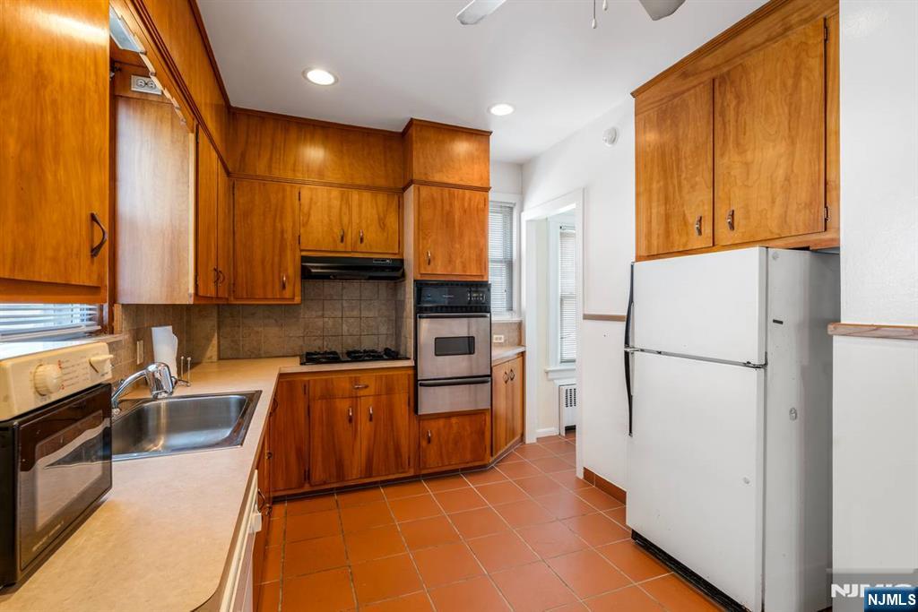 168 Orient Way Rutherford, NJ 07070 - Photo 15 of 40