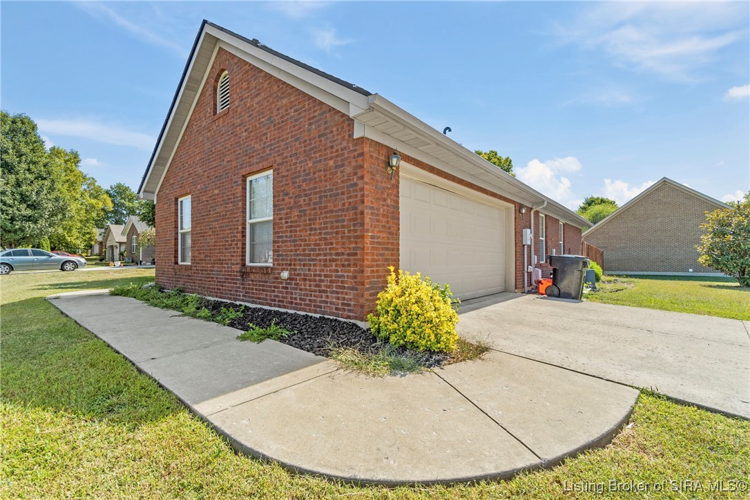 5404 Polaris Road Charlestown, IN 47111 - Photo 4 of 31
