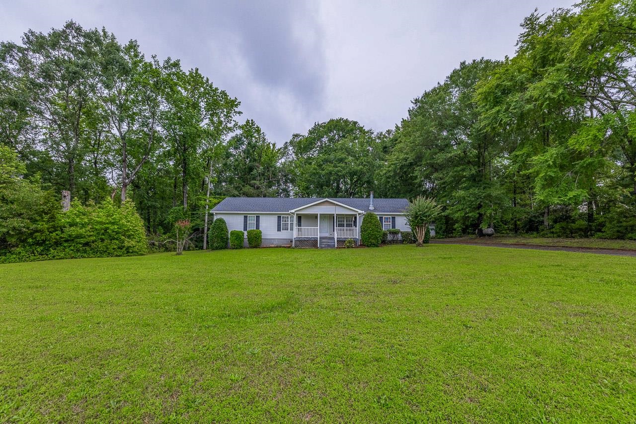727 Cavins Road Woodruff, SC 29388 - Photo 2 of 32