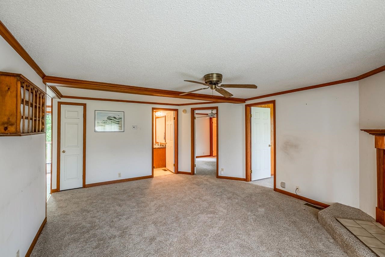 727 Cavins Road Woodruff, SC 29388 - Photo 8 of 32