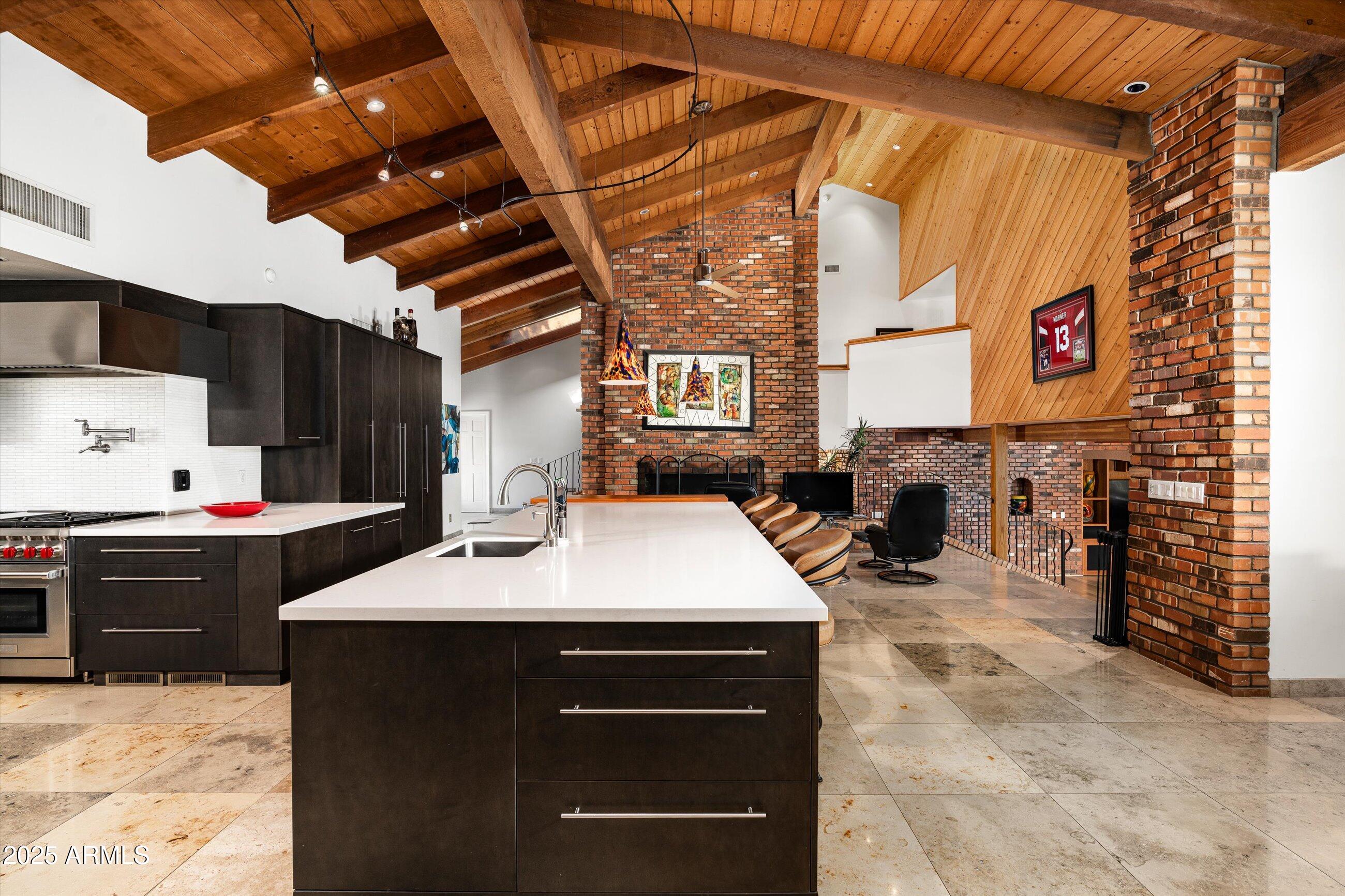 6830 North 46th Place Paradise Valley, AZ 85253 - Photo 14 of 65 017-6830 N 46th Pl (17 of 102)