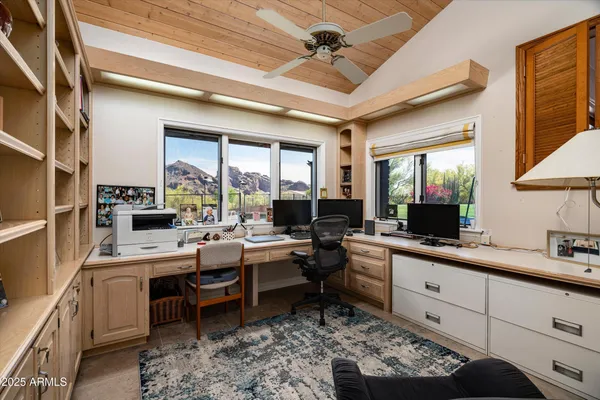 $7,995,000 | 6830 North 46th Place, Paradise Valley, AZ 85253