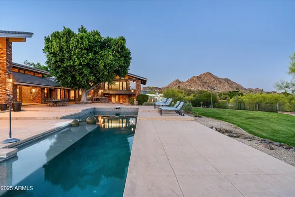 $7,995,000 | 6830 North 46th Place, Paradise Valley, AZ 85253