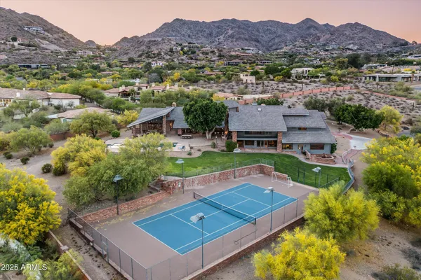 $7,995,000 | 6830 North 46th Place, Paradise Valley, AZ 85253