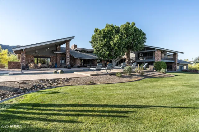$7,995,000 | 6830 North 46th Place, Paradise Valley, AZ 85253