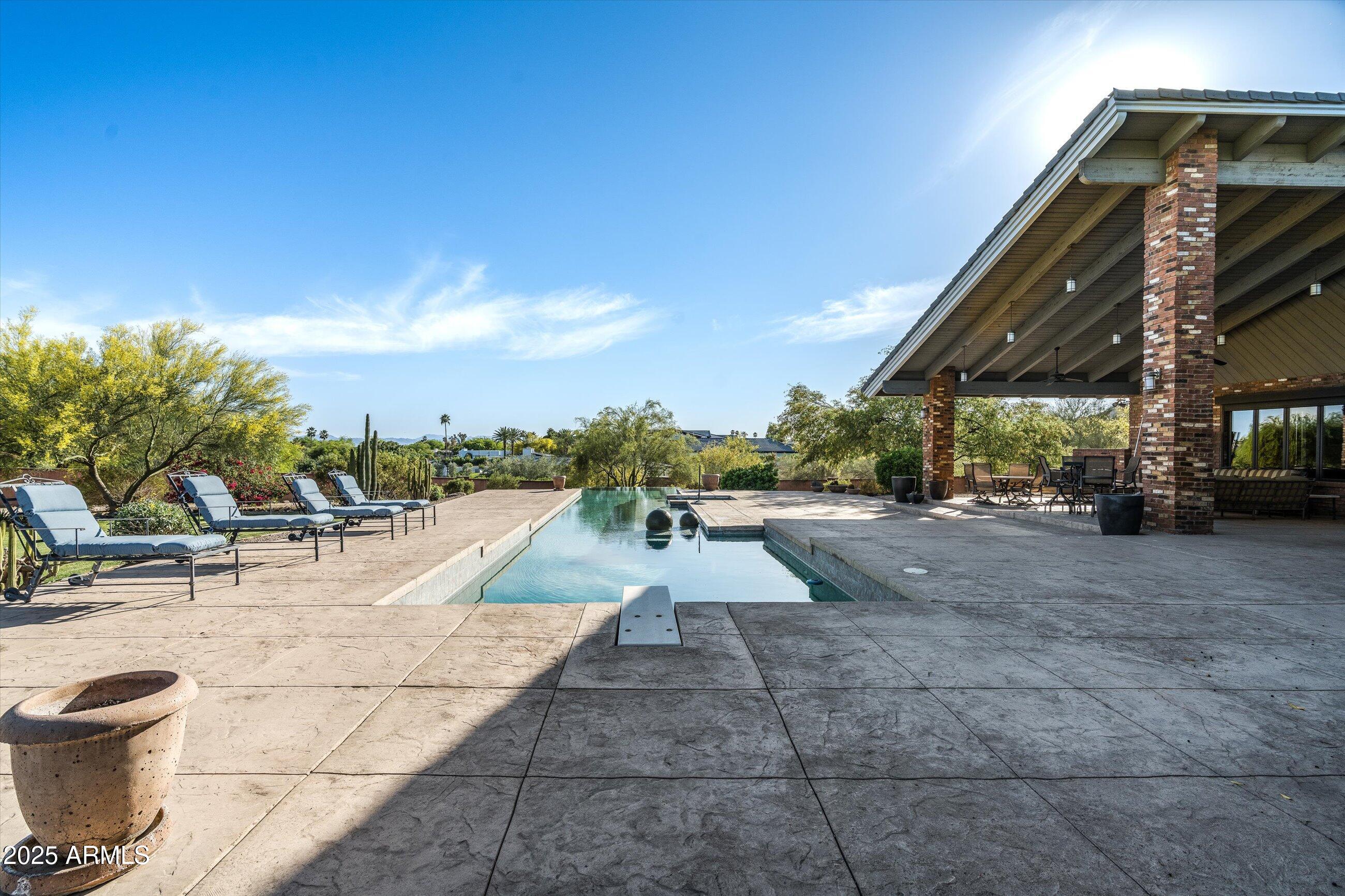 6830 North 46th Place Paradise Valley, AZ 85253 - Photo 56 of 65 a view of outdoor space with seating
