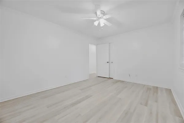 $3,500 | 32 Tanager Trail, The Woodlands, TX 77381