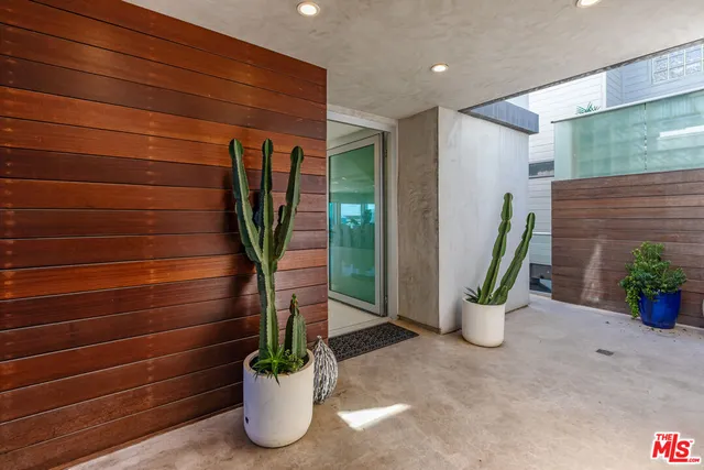 $45,000 | 26050 Pacific Coast Highway, Malibu, CA 90265