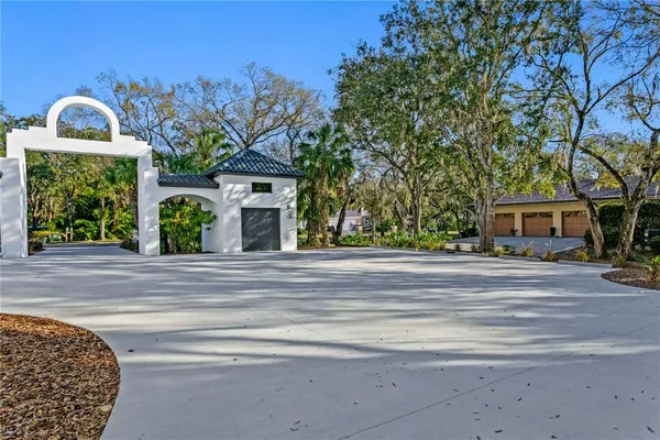 $4,300,000 | 6324 West Maclaurin Drive, Tampa, FL 33647