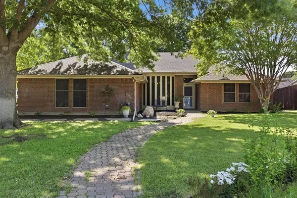 $455,000 | 2505 Hillview Court, Denton, TX 76209