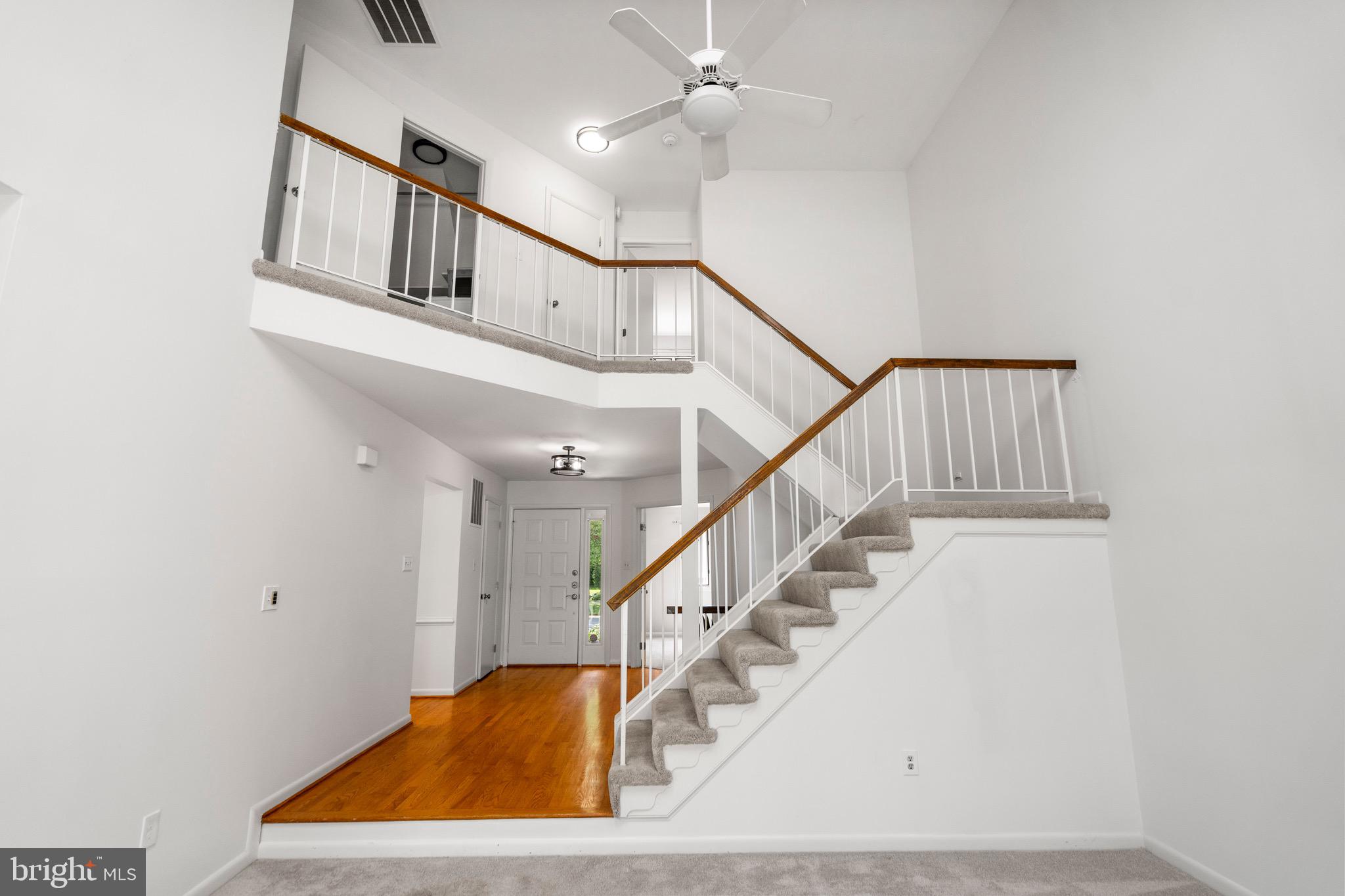 1281 Wedgewood Manor Way Reston, VA 20194 - Photo 15 of 56 Vaulted ceilings open to upper level