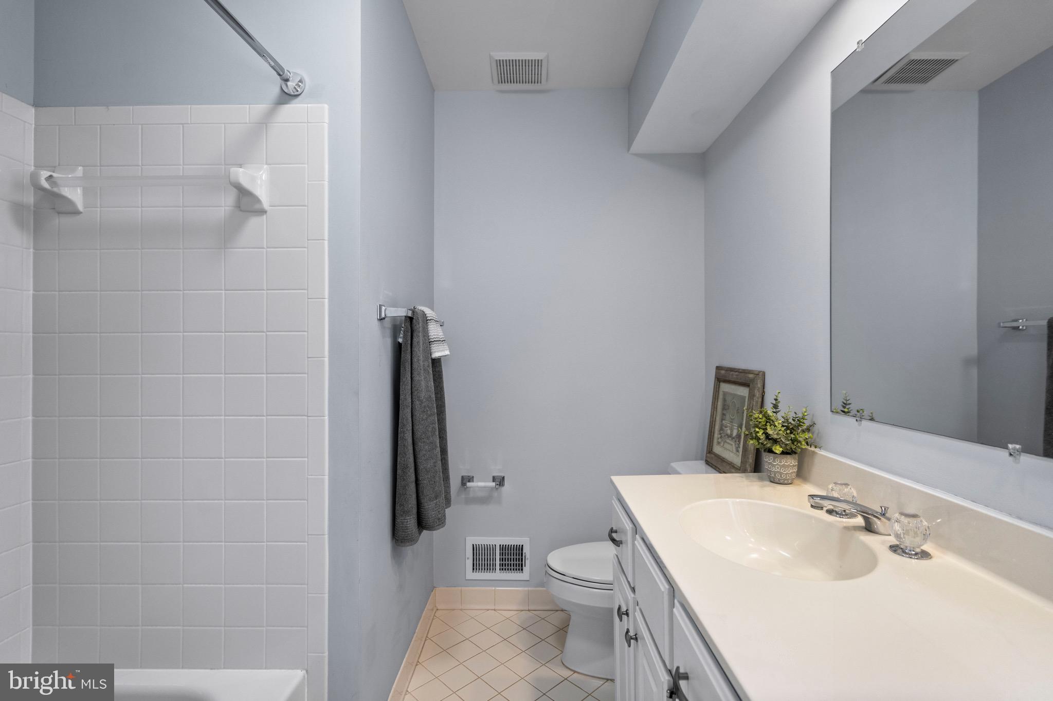 1281 Wedgewood Manor Way Reston, VA 20194 - Photo 41 of 56 Bath 2