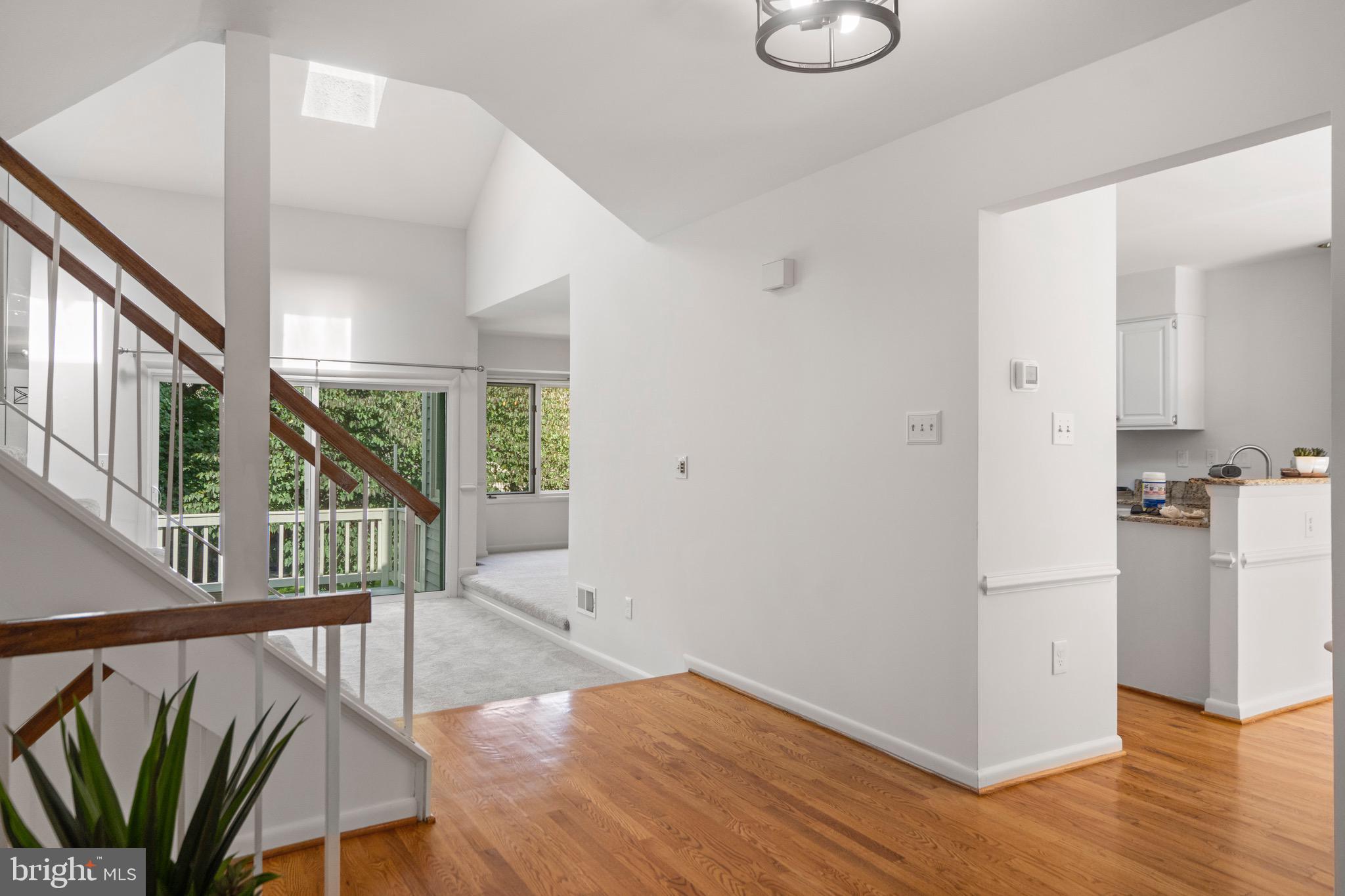 1281 Wedgewood Manor Way Reston, VA 20194 - Photo 5 of 56 Entryway view to breakfast room and kitchen