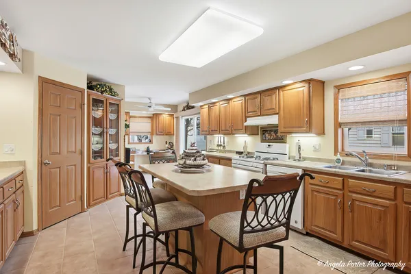 $174,900 | 19900 128th Street, Bristol, WI 53104